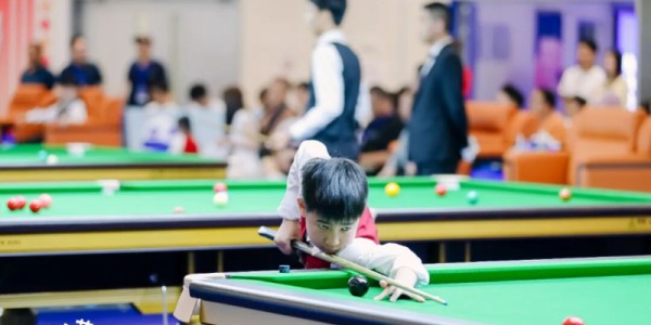 188金宝博体育登录入口-百位高手同场竞技，第三届南沙斯诺克公开赛广州开杆