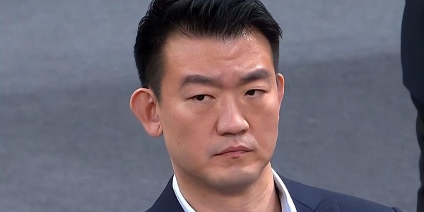188金宝博体育登录入口-广厦0-3上海！更衣室内讧，三大脓包拖垮全队，球队重组迫在眉睫